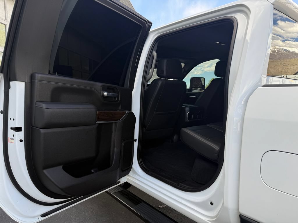 Used 2023 GMC Sierra 3500 SLT w/ SLT Premium Package AWD/4WD image 28