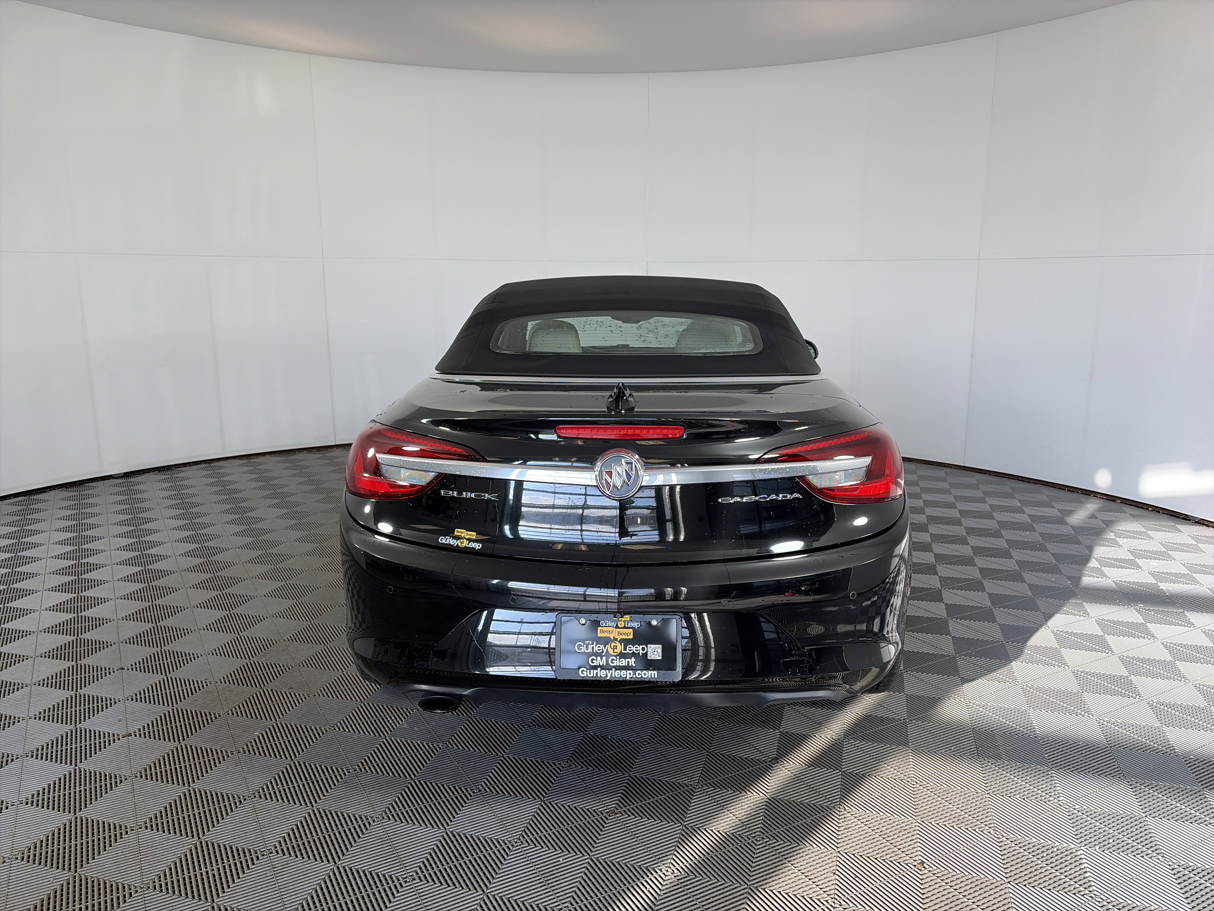 Used 2018 Buick Cascada Premium image 8