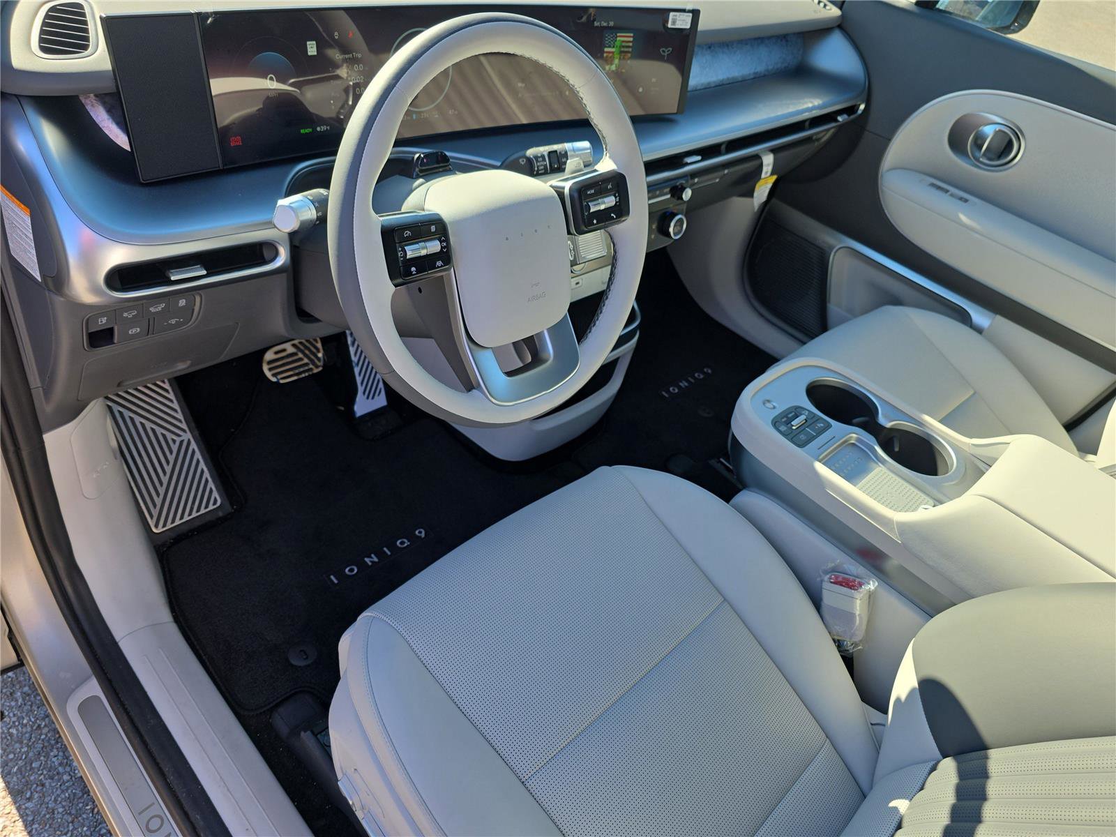 New 2026 Hyundai Ioniq 9 Calligraphy image 14