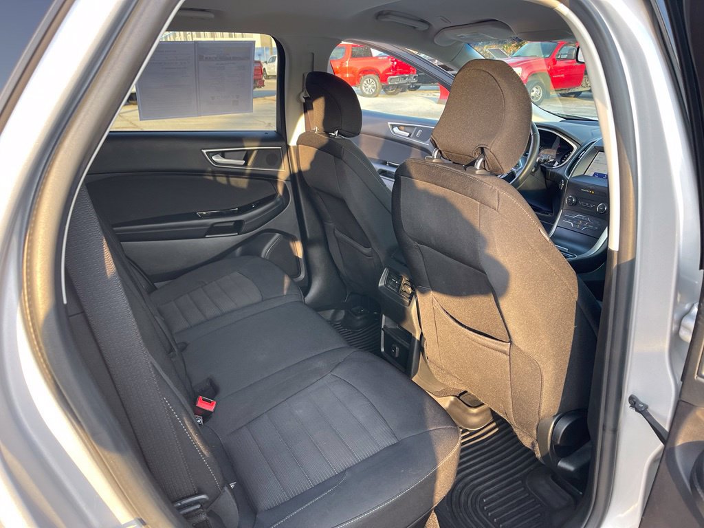 Used 2019 Ford Edge SEL AWD/4WD image 17