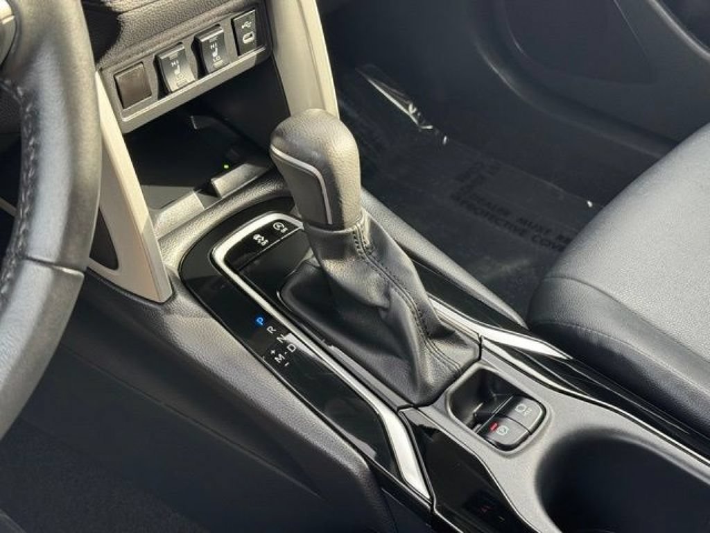 Used 2025 Toyota Corolla Cross XLE w/ Convenience Package FWD image 21