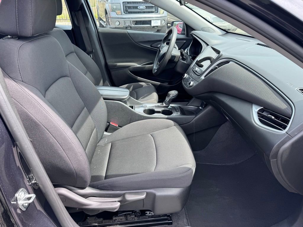 Used 2023 Chevrolet Malibu LT w/ Driver Confidence Package FWD image 25