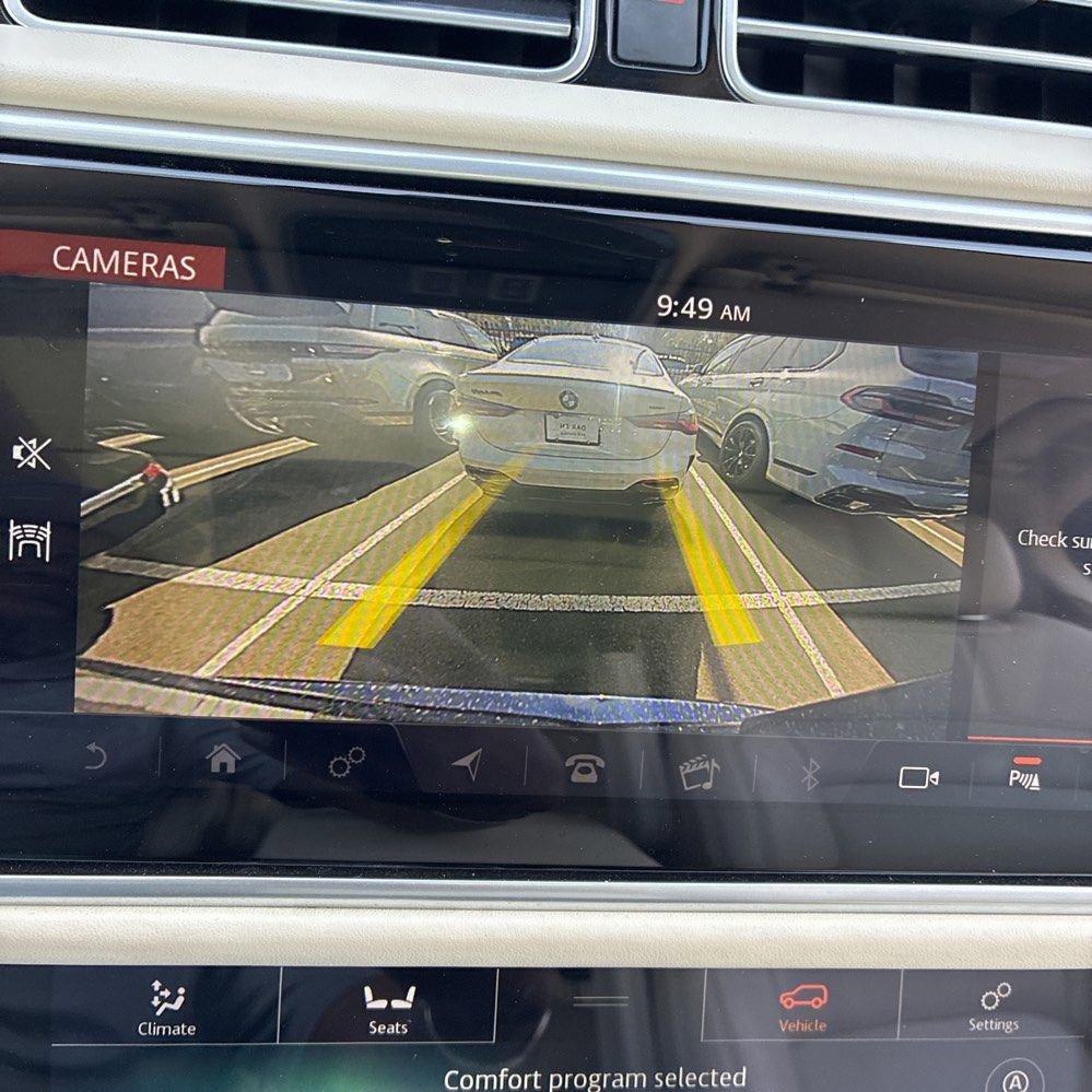 Used 2020 Land Rover Range Rover HSE AWD/4WD image 7