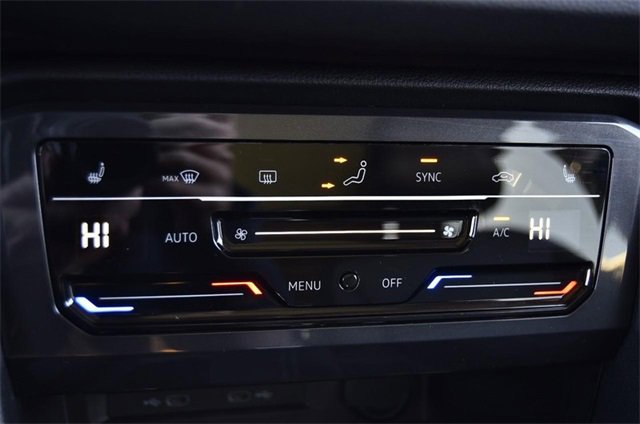 Certified 2022 Volkswagen Tiguan SE w/ Panoramic Sunroof Package image 15