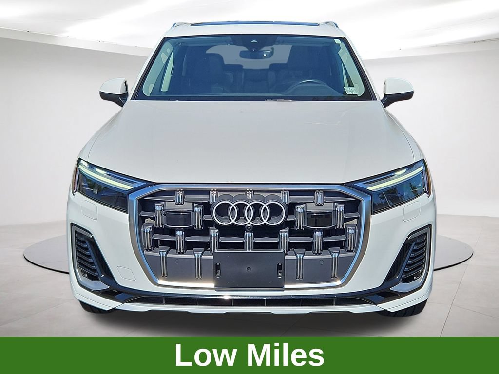 Used 2025 Audi Q7 3.0T Premium Plus AWD/4WD image 2