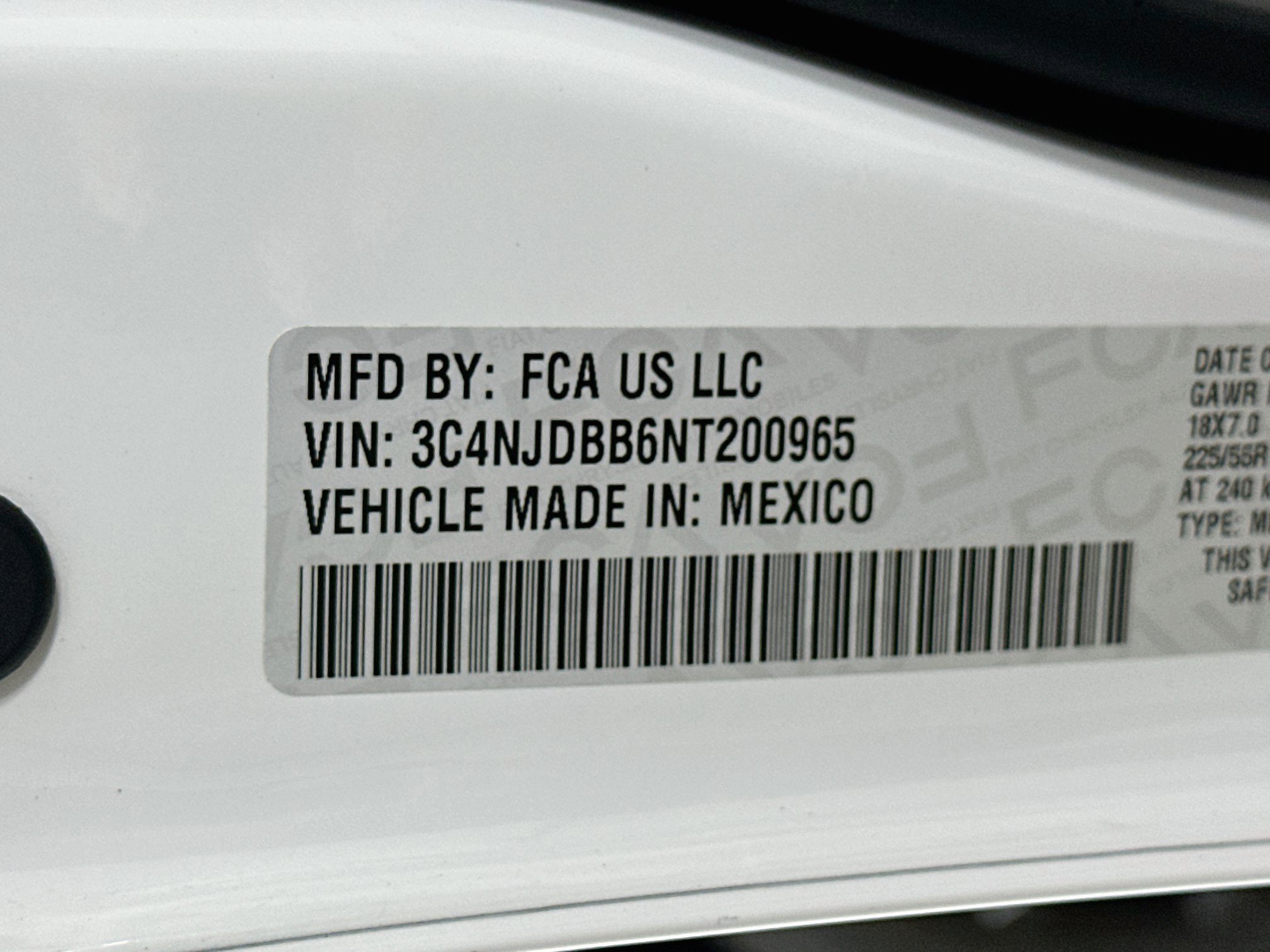 Used 2022 Jeep Compass Latitude w/ Sun and Sound Group AWD/4WD image 39
