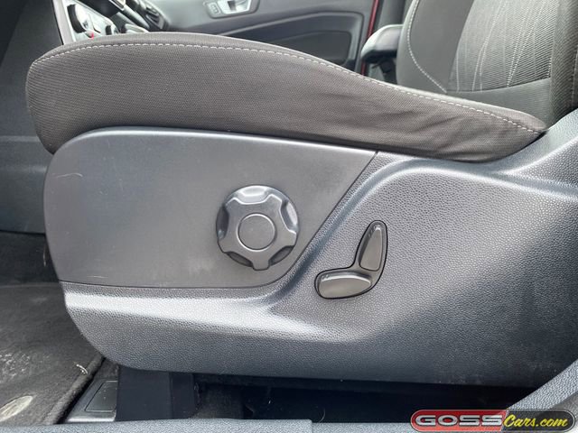 Used 2019 Ford EcoSport SE image 26