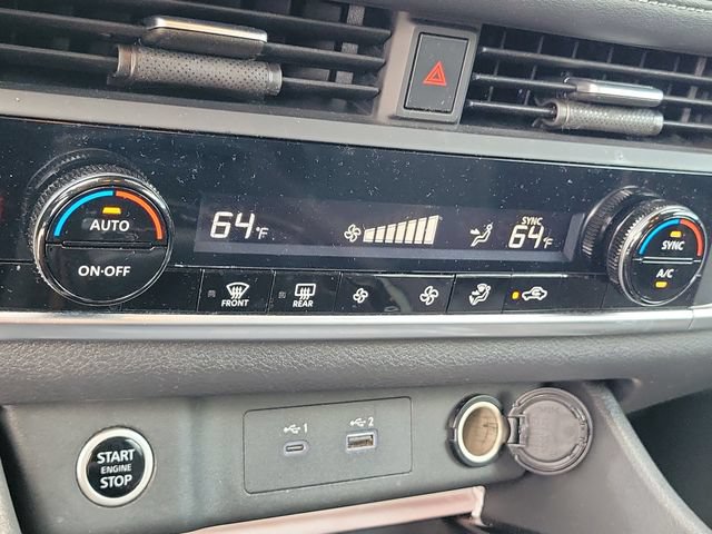 Used 2023 Nissan Rogue SV FWD image 31