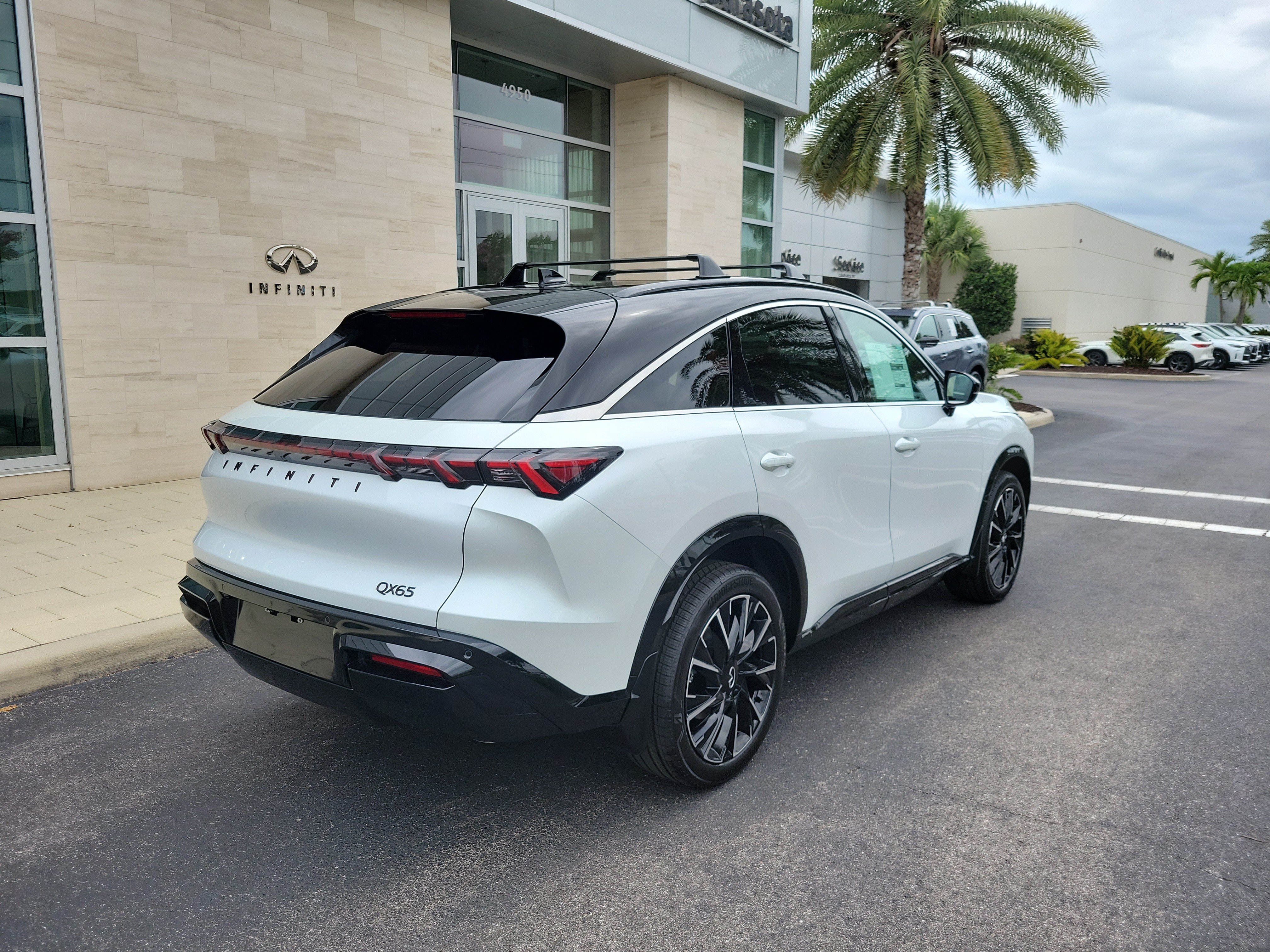New 2027 INFINITI QX65 Autograph AWD/4WD image 4