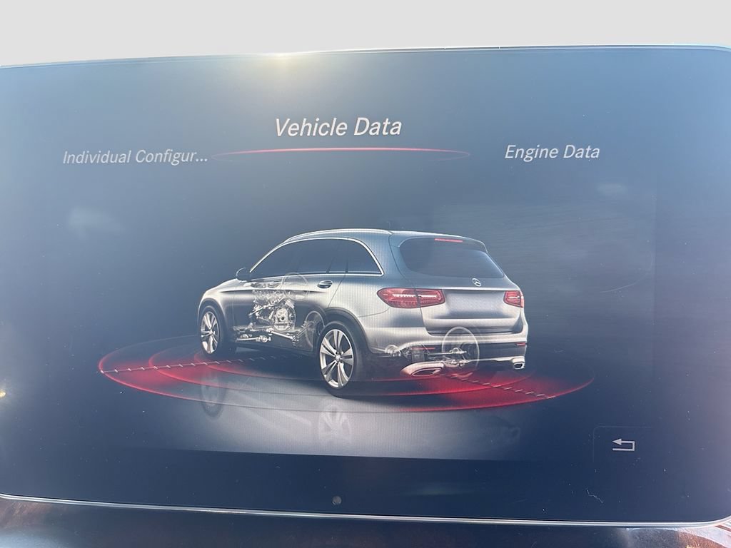 Used 2018 Mercedes-Benz GLC 300 w/ Multimedia Package image 35