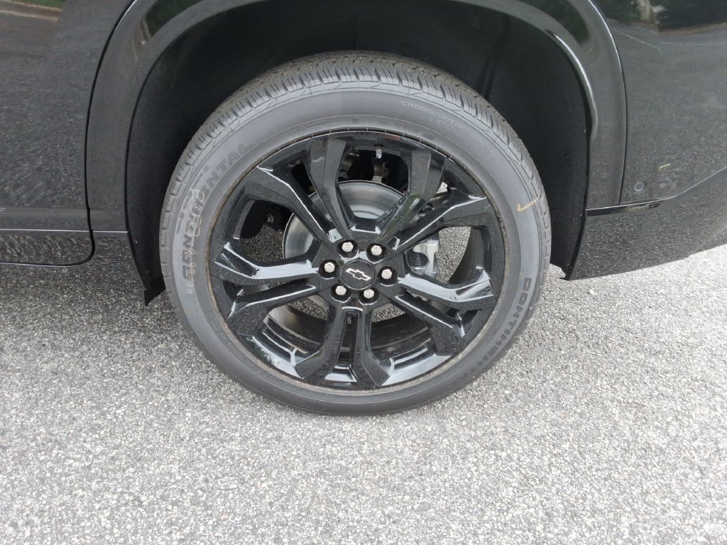 New 2027 Chevrolet Traverse RS FWD image 11