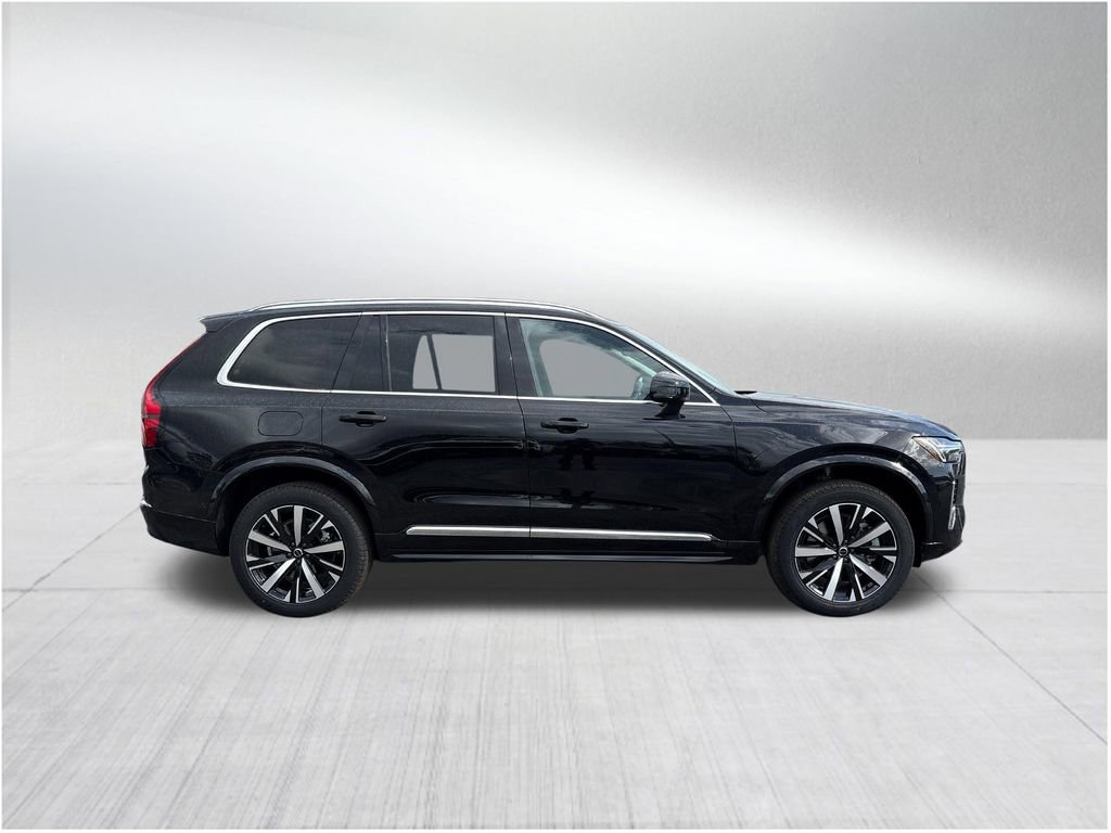 New 2026 Volvo XC90 T8 Core image 4