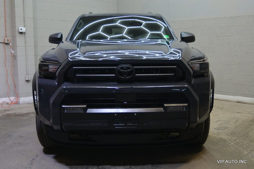 Used 2025 Toyota 4Runner SR5 AWD/4WD image 10