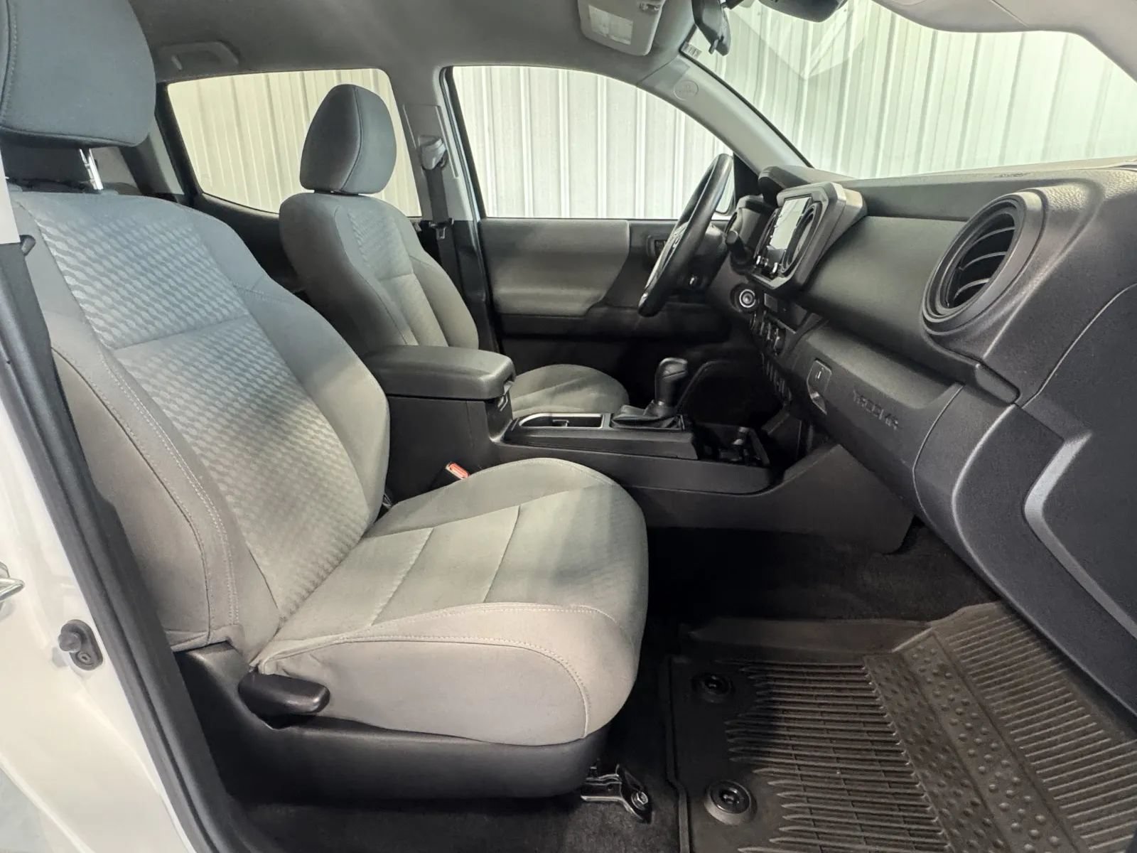 Used 2023 Toyota Tacoma SR AWD/4WD image 24
