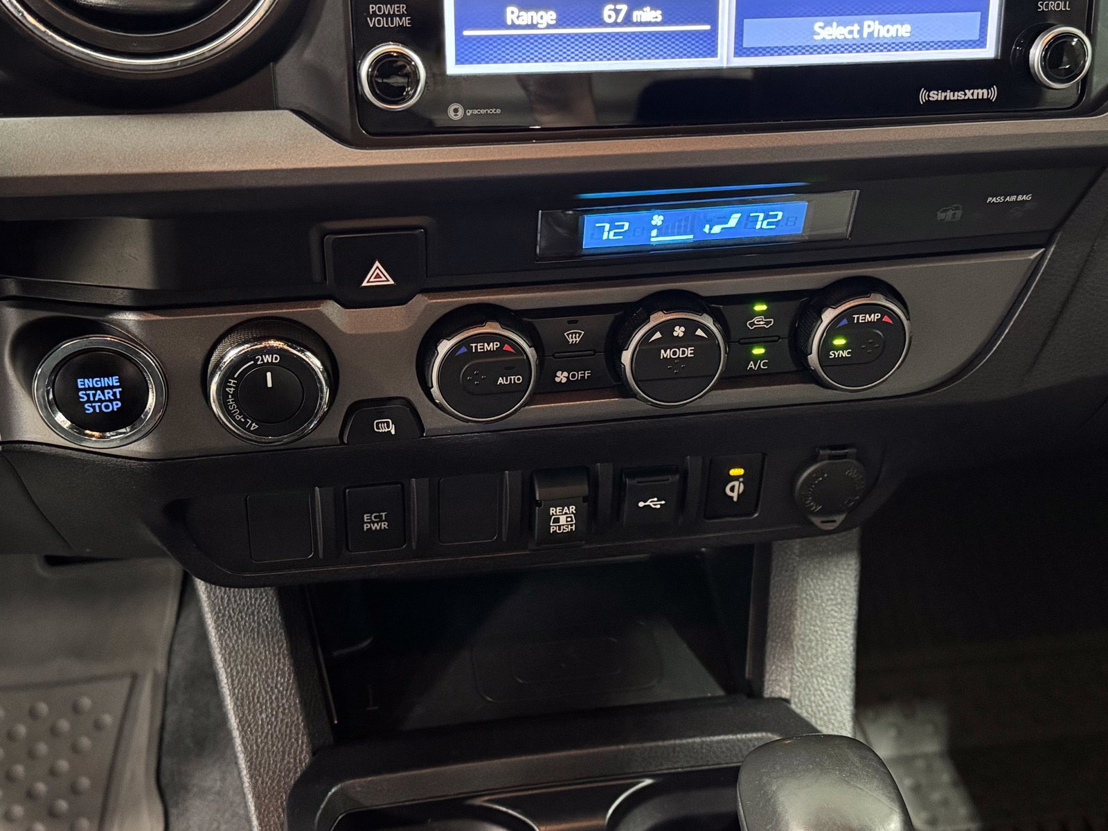 Used 2022 Toyota Tacoma TRD Sport AWD/4WD image 27
