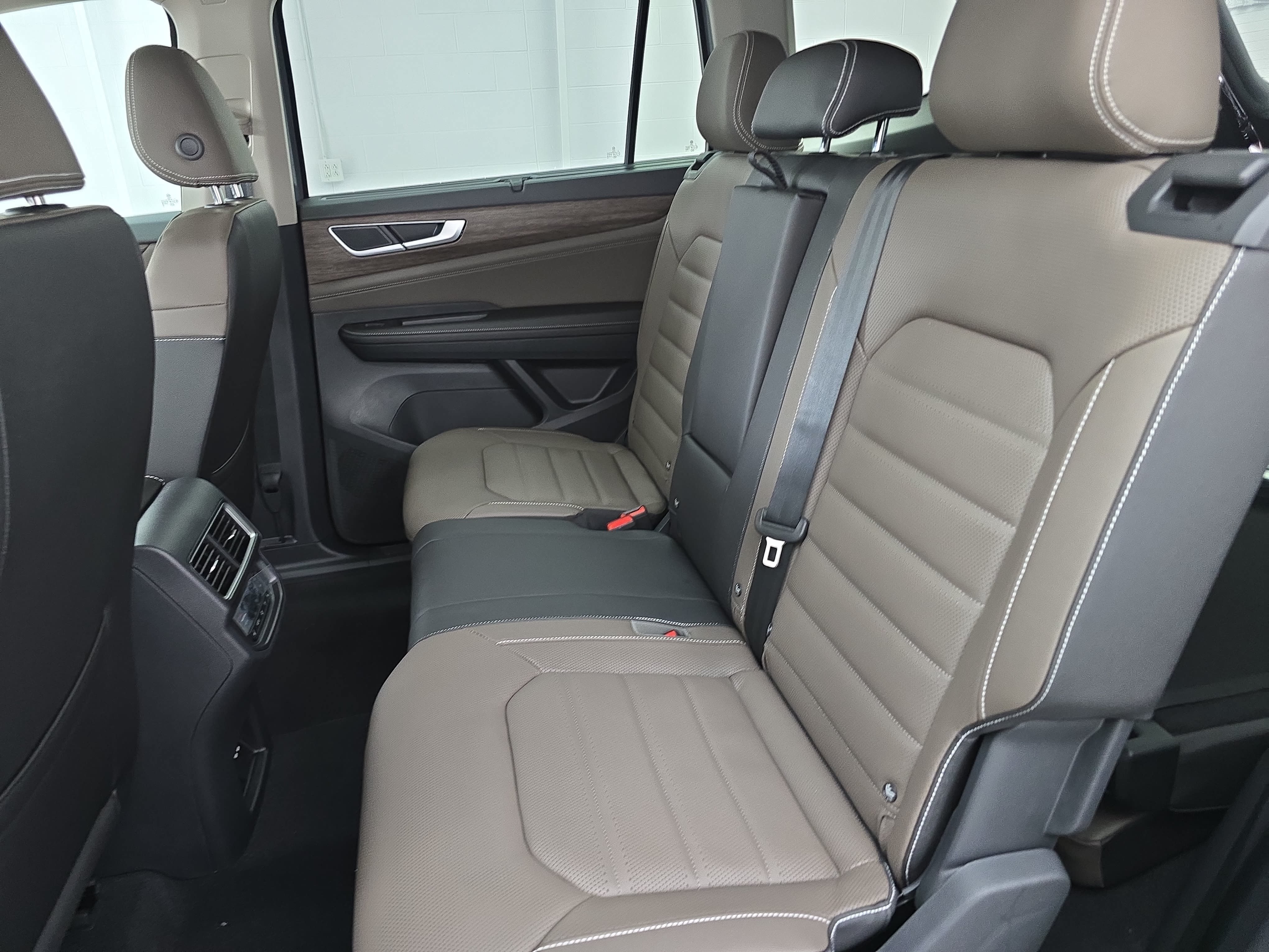 New 2026 Volkswagen Atlas SEL AWD/4WD image 15