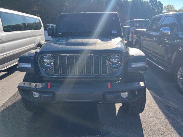 Used 2025 Jeep Gladiator Rubicon AWD/4WD image 2