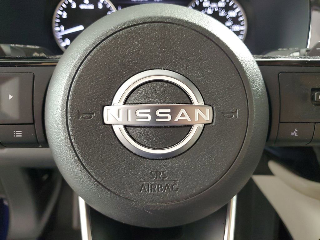 Used 2022 Nissan Pathfinder SV image 22