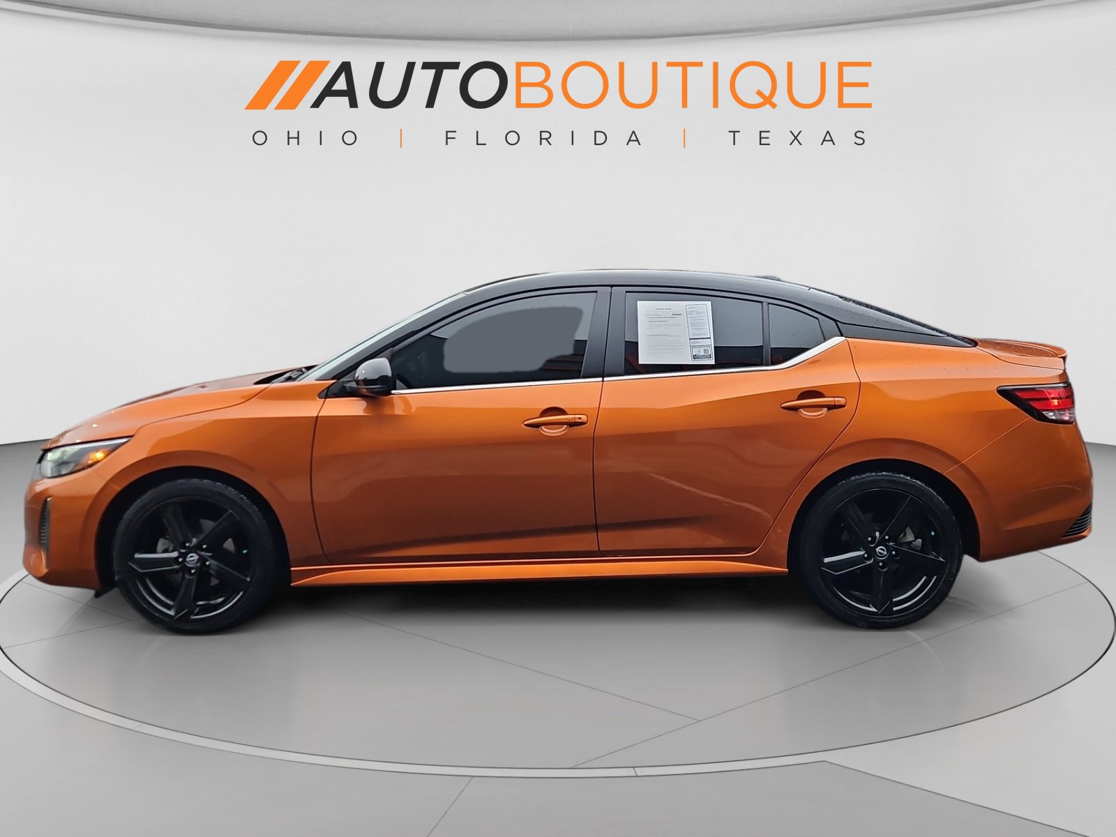 Used 2024 Nissan Sentra SR FWD image 2