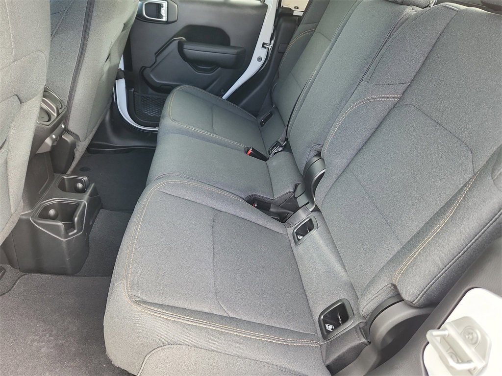 New 2024 Jeep Gladiator Sport image 16