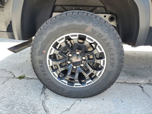 New 2026 GMC Canyon AT4 AWD/4WD image 6