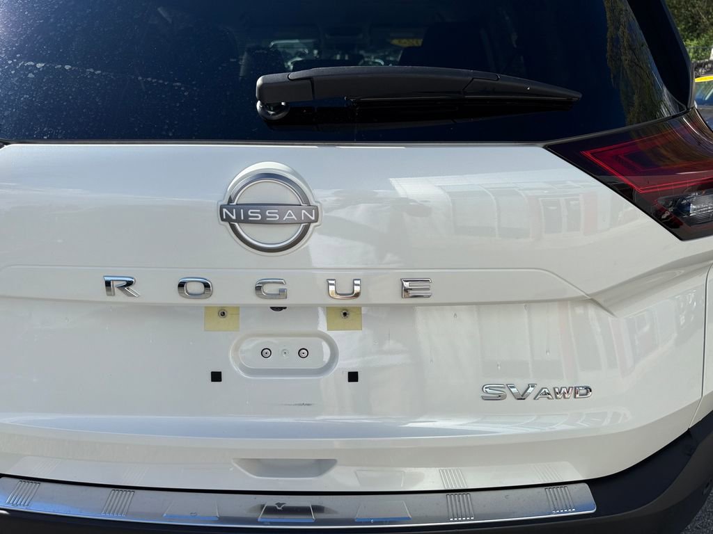 Used 2023 Nissan Rogue SV AWD/4WD image 33