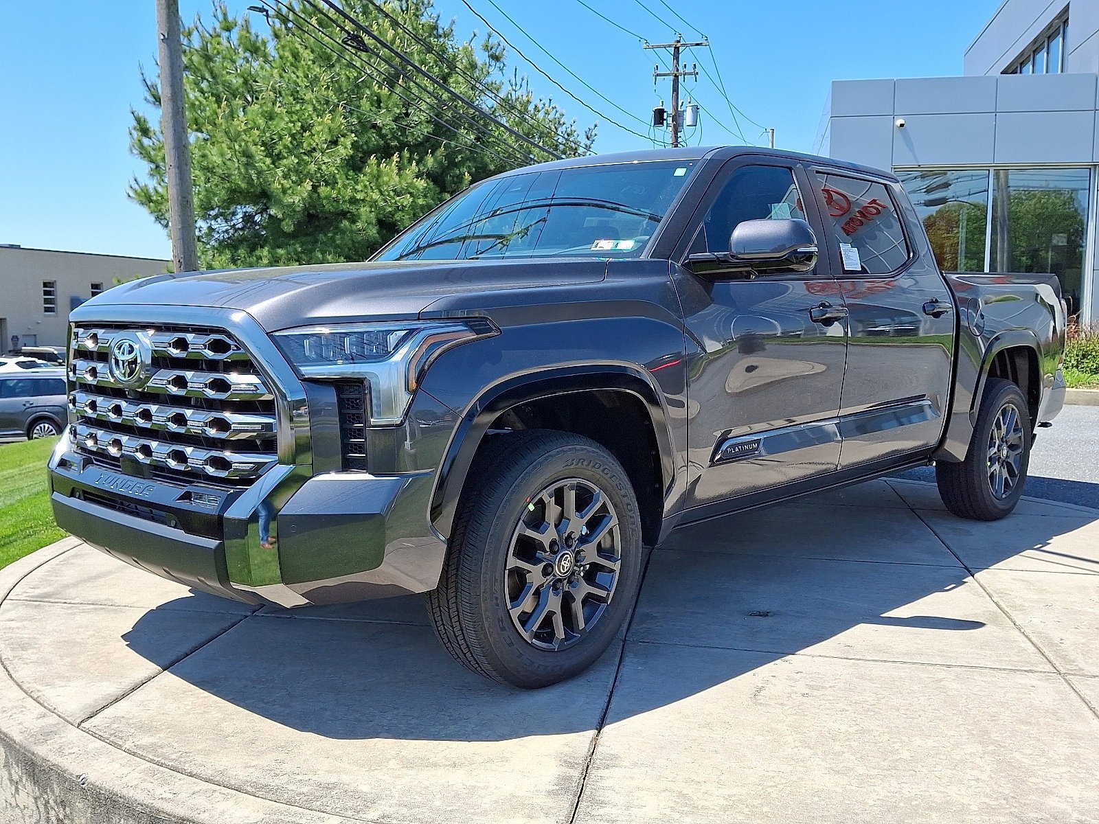 New 2026 Toyota Tundra Platinum AWD/4WD image 3