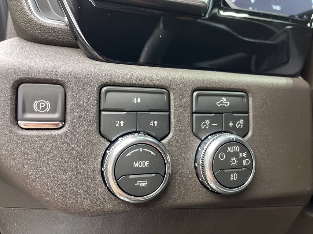 New 2026 GMC Sierra 2500 SLE AWD/4WD image 13