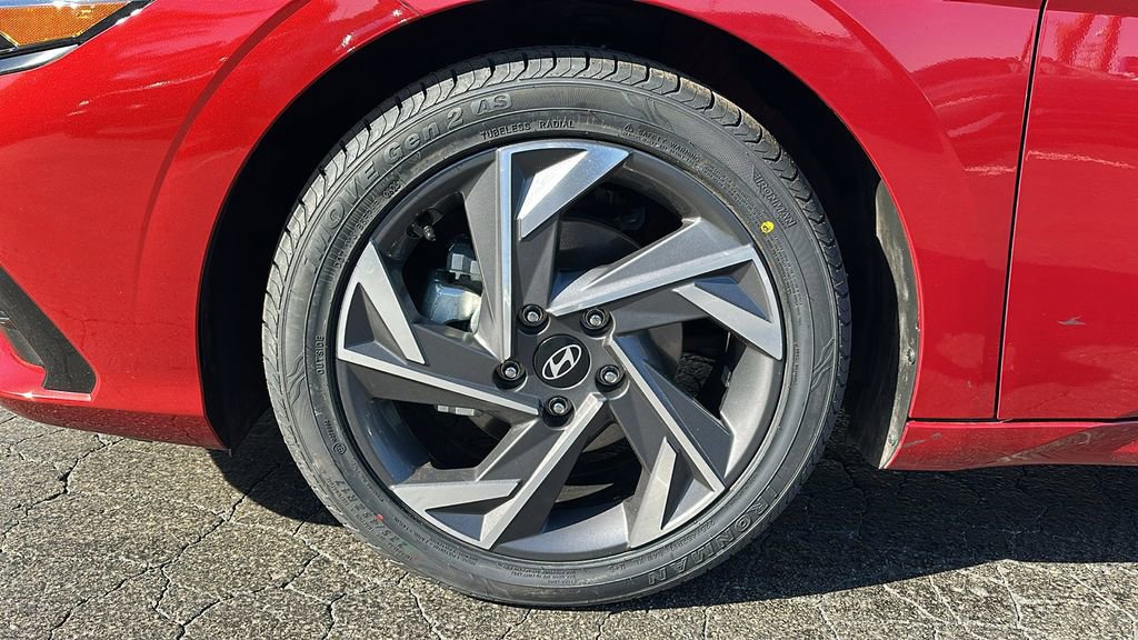 Certified 2024 Hyundai Elantra SEL w/ Convenience Package image 14