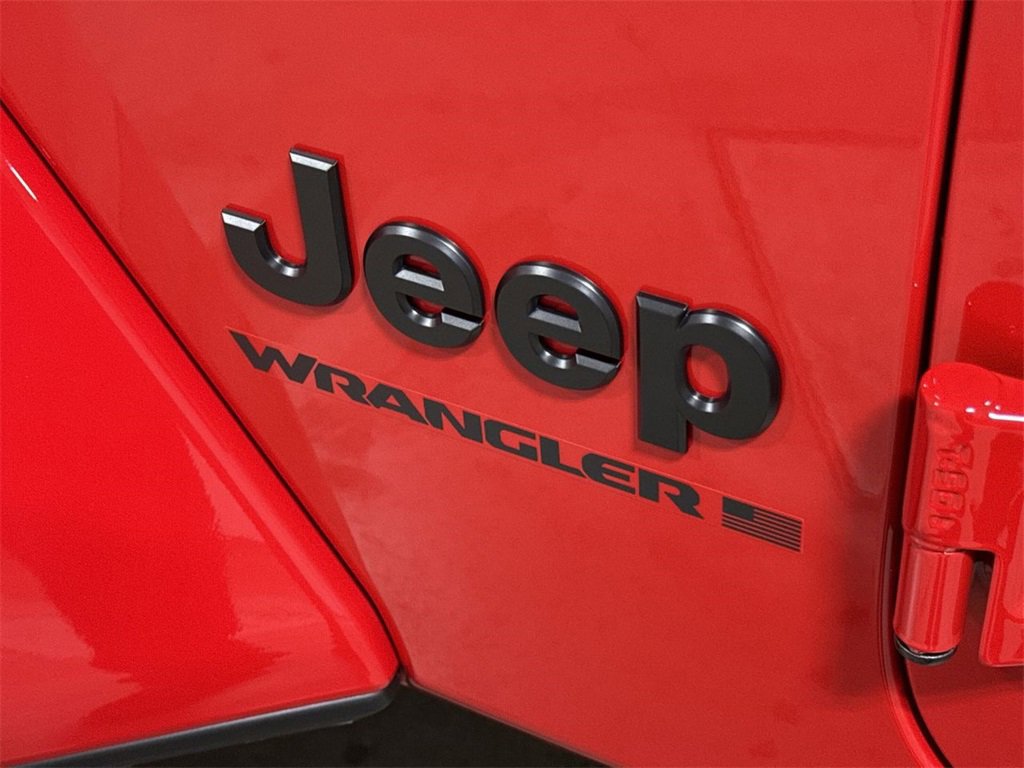 New 2025 Jeep Wrangler Sahara image 27