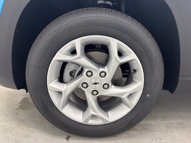 New 2026 Chevrolet Trax LS w/ LS Convenience Package FWD image 34