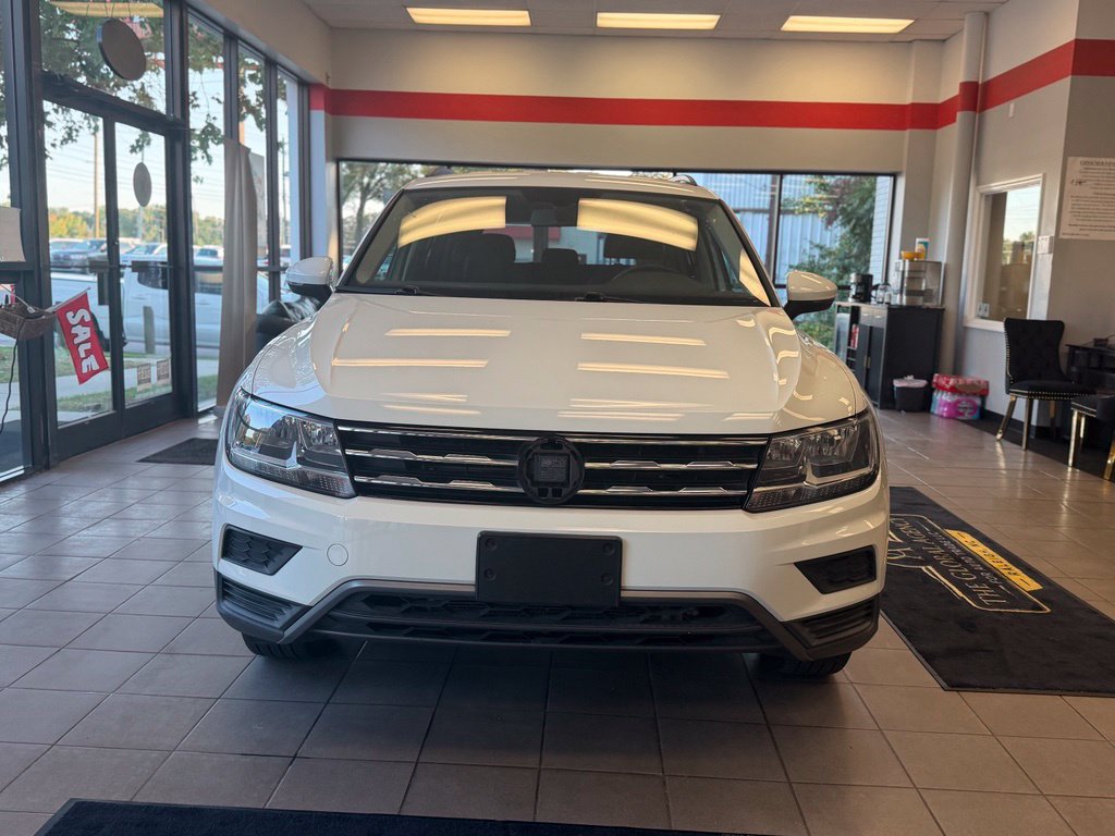 Used 2019 Volkswagen Tiguan SE AWD/4WD image 2