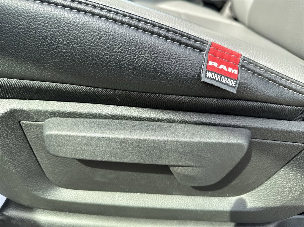 Used 2024 RAM 2500 Big Horn image 12