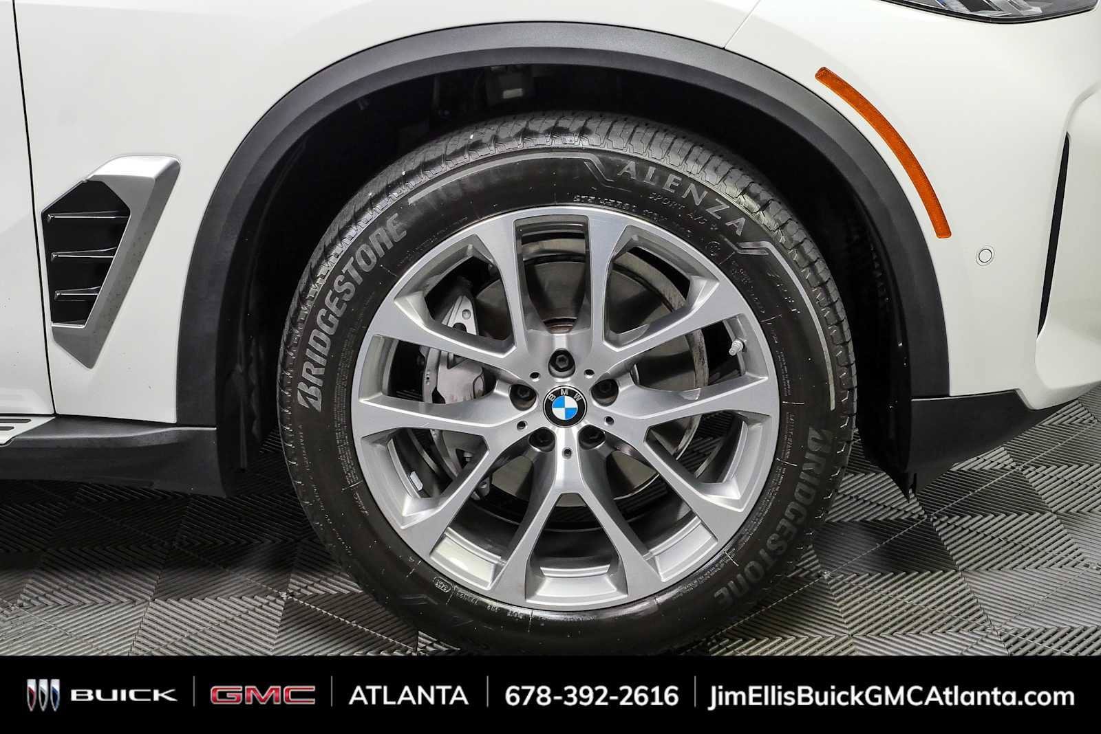 Used 2026 BMW X5 xDrive40i w/ Executive Package AWD/4WD image 39