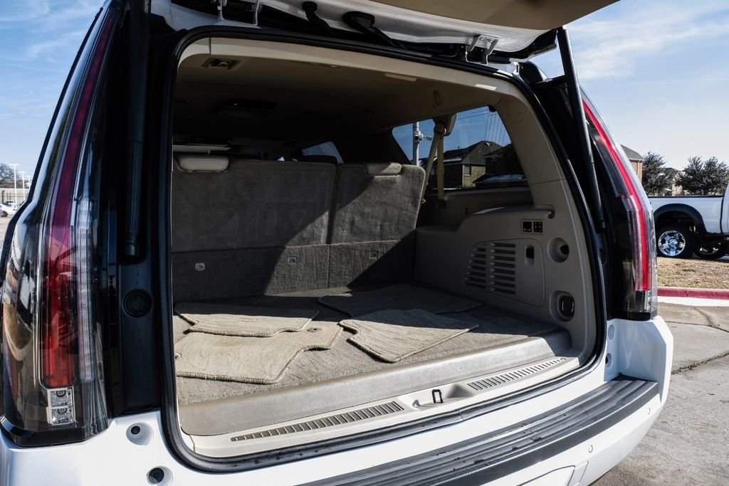 Used 2020 Cadillac Escalade ESV Premium Luxury image 57