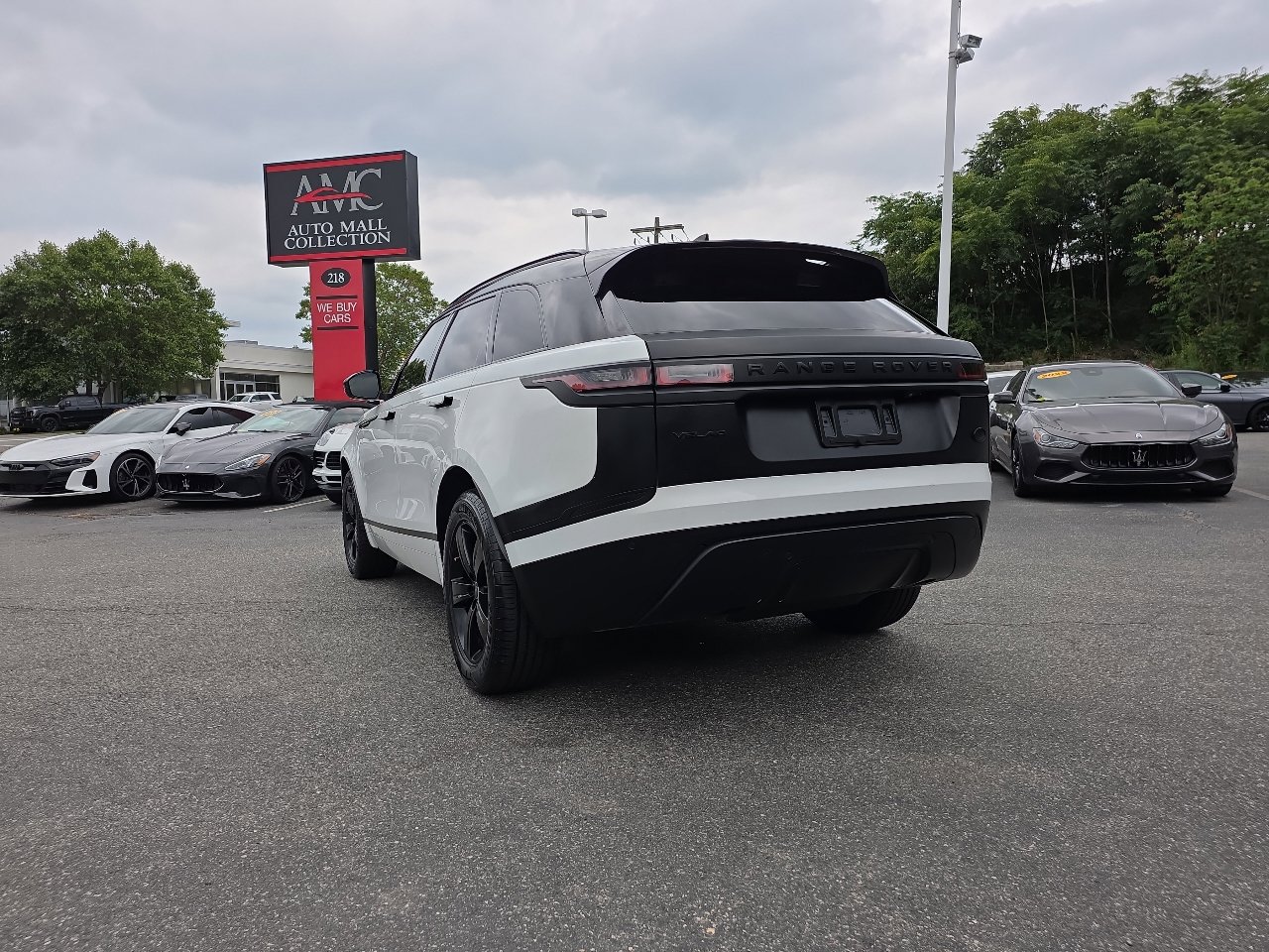 Used 2018 Land Rover Range Rover Velar S image 10