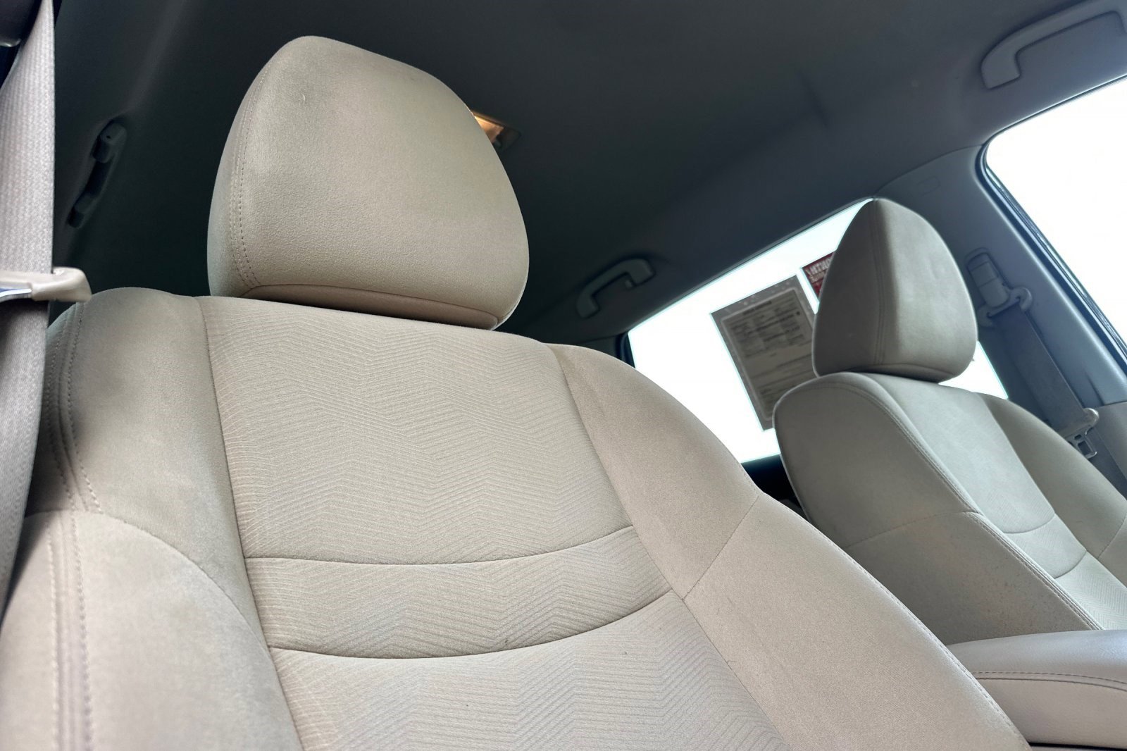 Used 2016 Nissan Rogue SV w/ SV Premium Package image 21