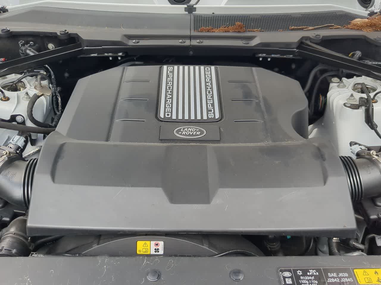 Certified 2025 Land Rover Defender 110 V8 AWD/4WD image 15