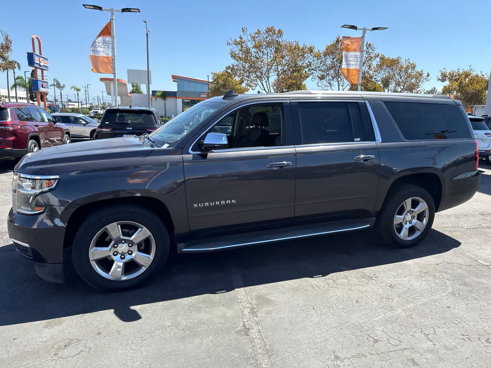 Used 2017 Chevrolet Suburban Premier RWD image 21