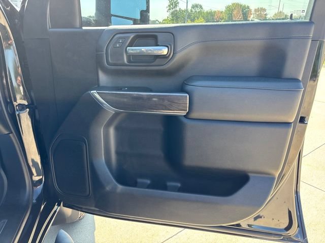 Used 2023 Chevrolet Silverado 2500 LTZ w/ LTZ Plus Package AWD/4WD image 37