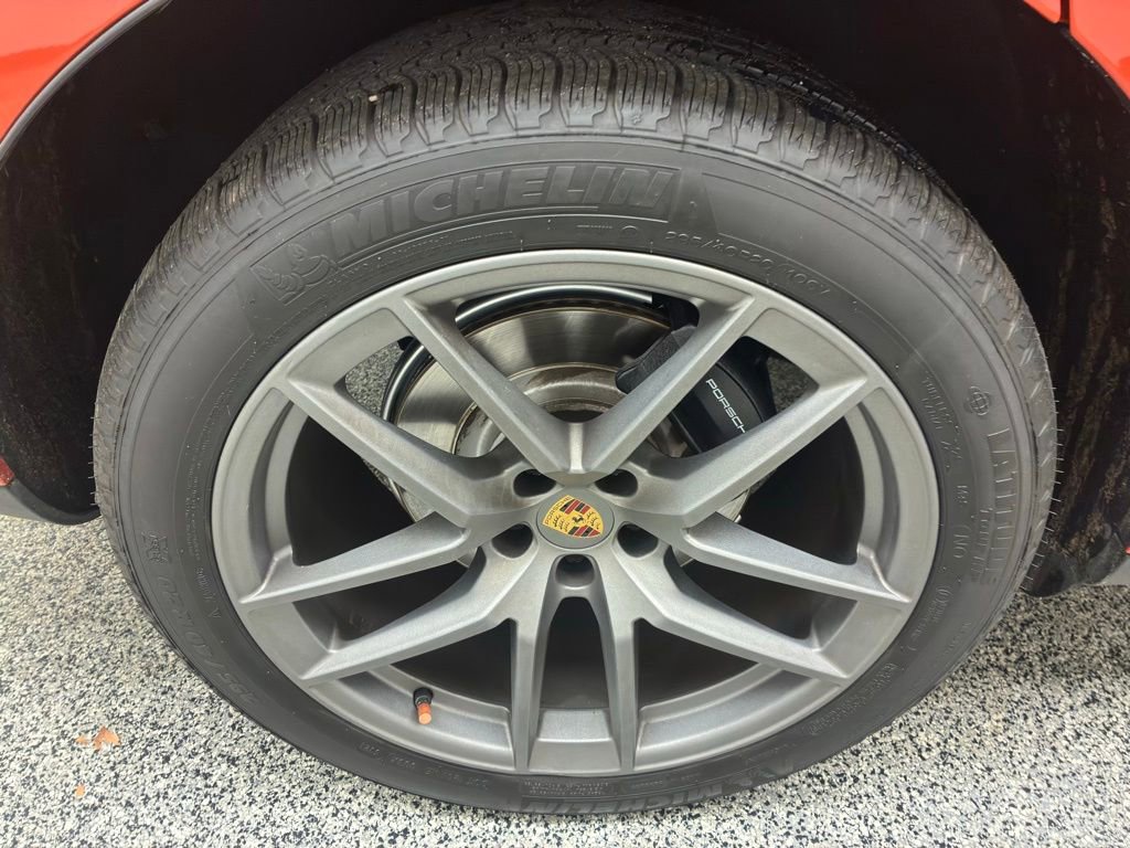 Used 2023 Porsche Macan w/ Premium Package Plus image 13