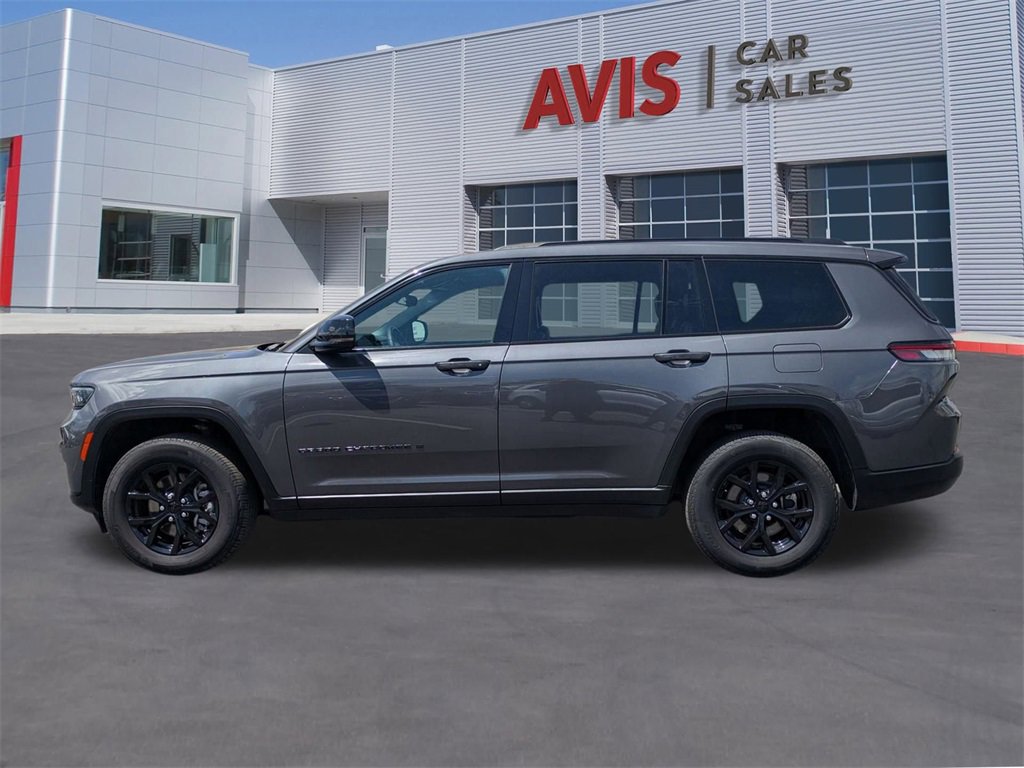 Used 2024 Jeep Grand Cherokee L Laredo image 10