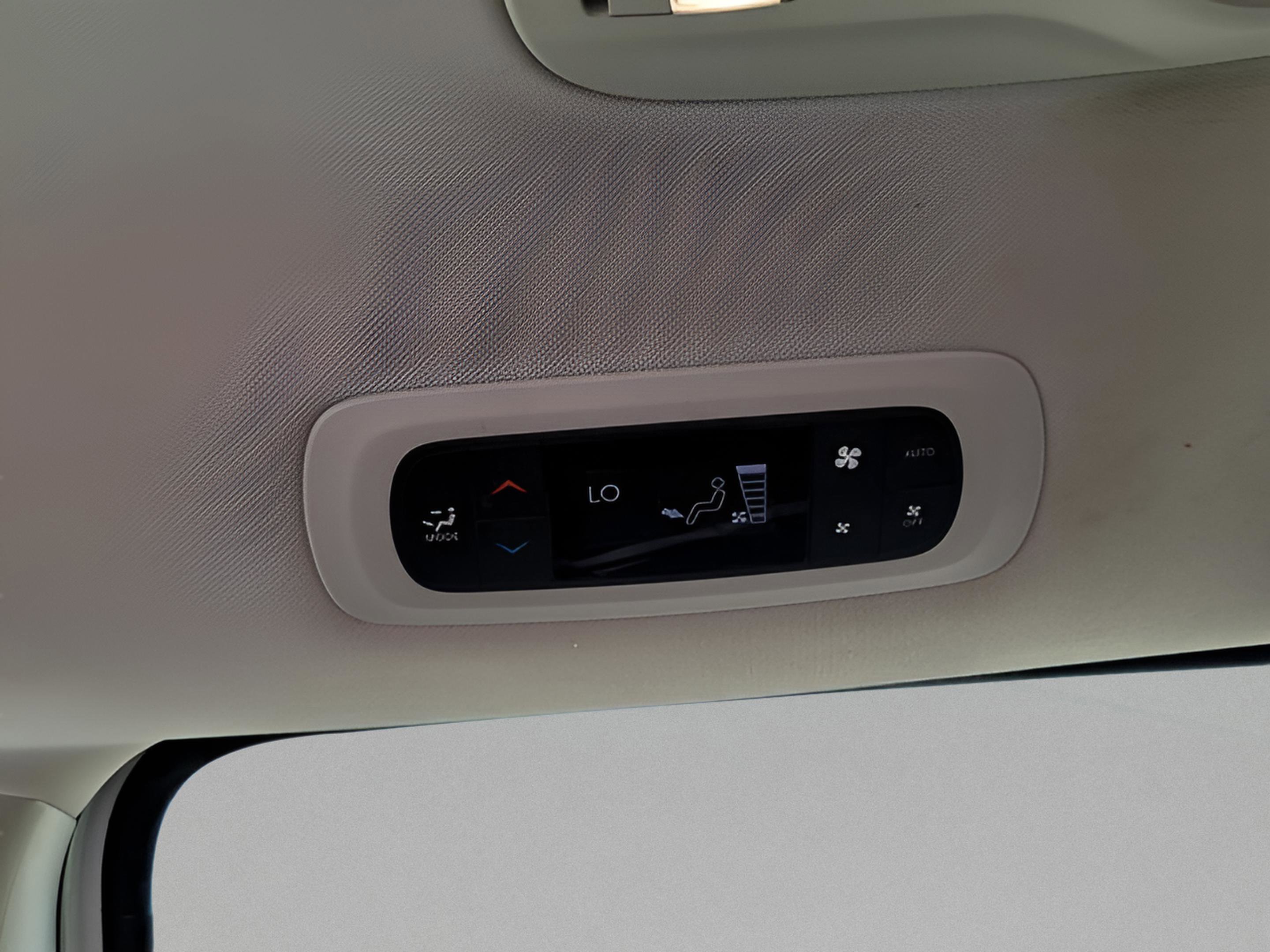 Used 2019 Chrysler Pacifica Touring Plus image 20