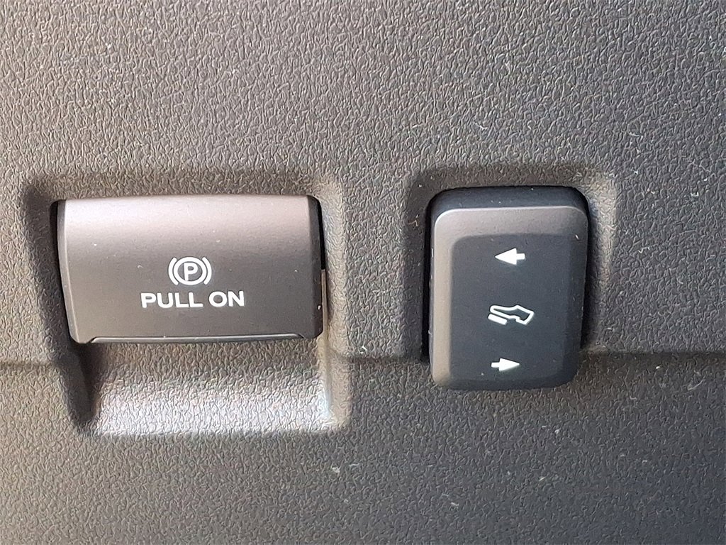 Used 2024 Ford F250 Platinum image 24