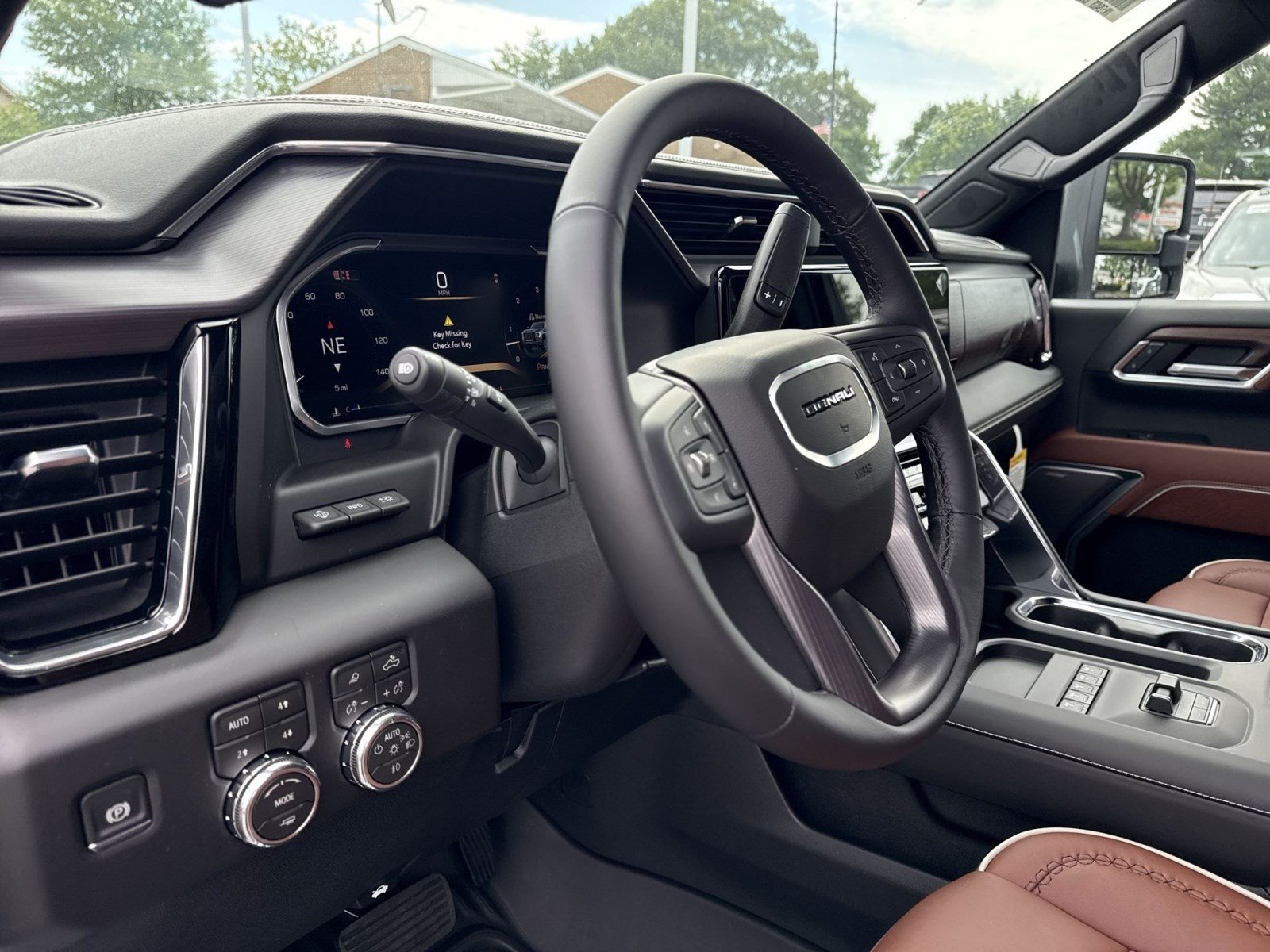 New 2026 GMC Sierra 2500 Denali Ultimate w/ Max Trailering Package AWD/4WD image 13