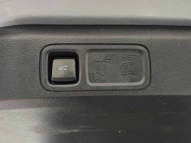 Used 2024 Ford Expedition XLT RWD image 30