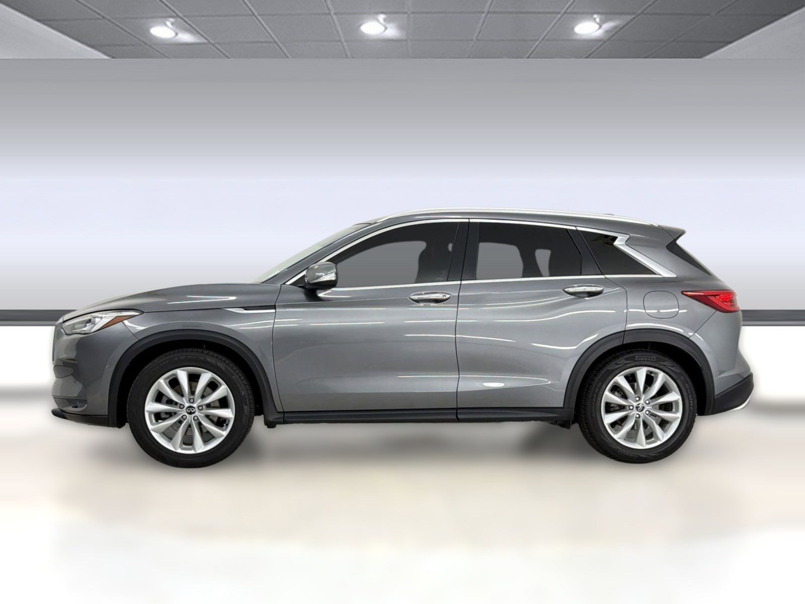 Used 2019 INFINITI QX50 Luxe image 2