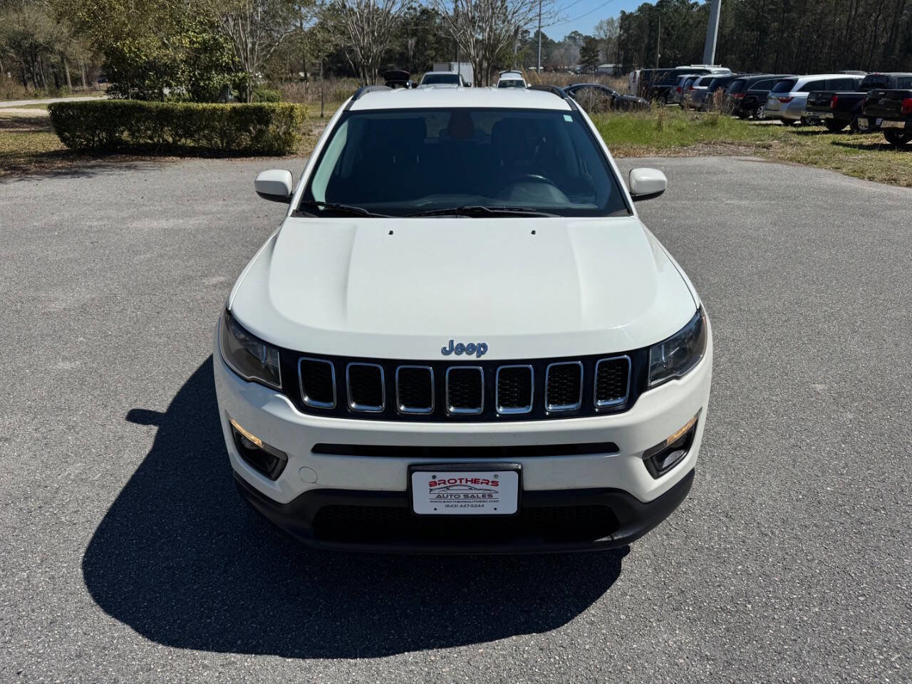 Used 2019 Jeep Compass Latitude image 2
