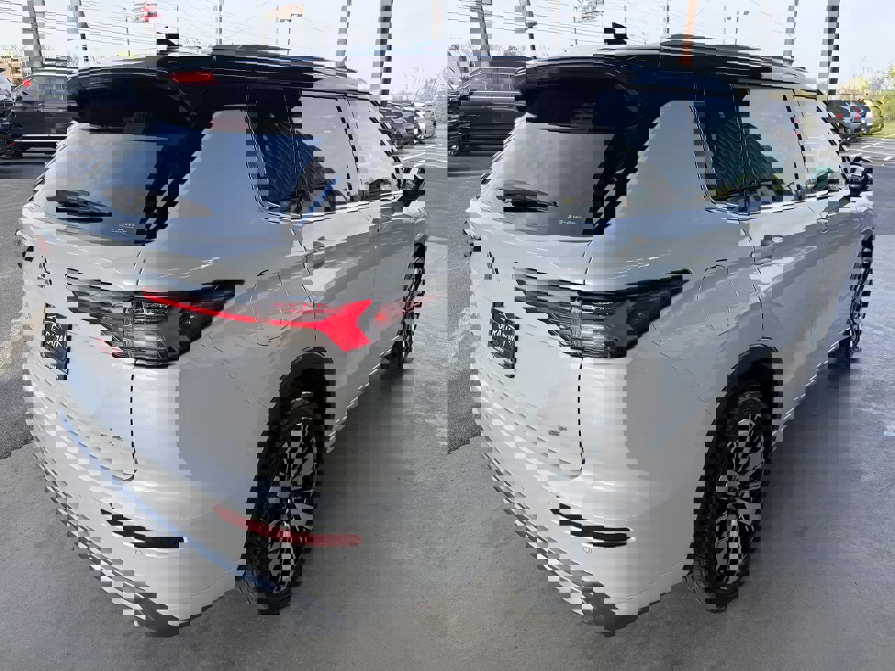 Used 2025 Mitsubishi Outlander SEL image 4