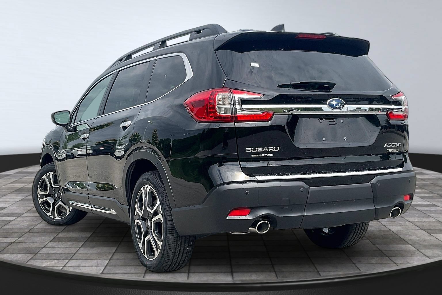 New 2026 Subaru Ascent Touring w/ Popular Package #2 AWD/4WD image 3